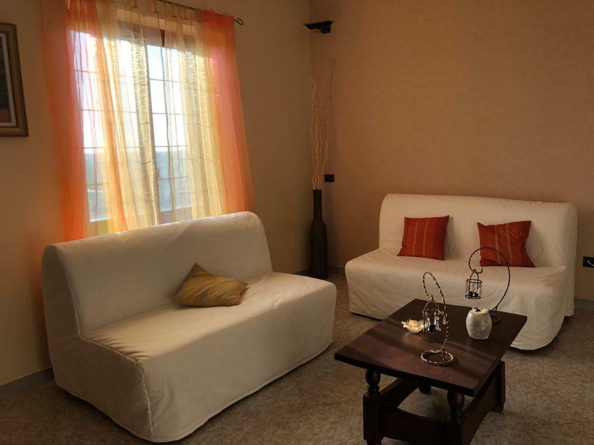 Your Home Fiumicino Buitenkant foto