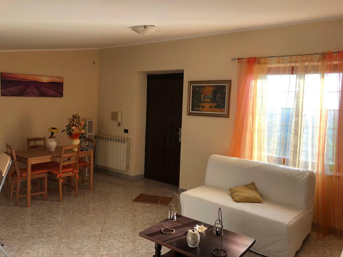 Your Home Fiumicino Buitenkant foto